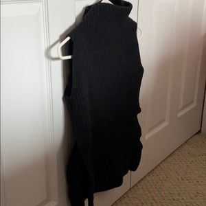 Wilfred Durandal sweater